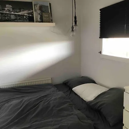 Small But Cozy 1 Bedroom With Living Apartment Hvidovre
