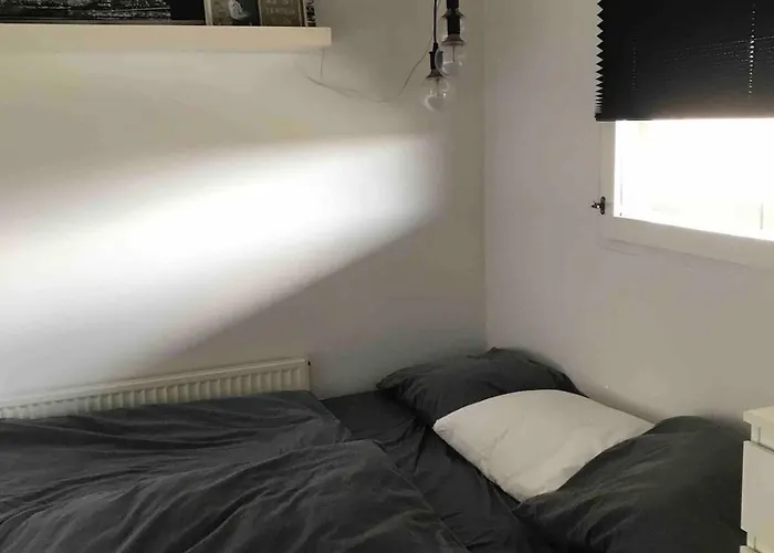 Small But Cozy 1 Bedroom With Living Apartment Hvidovre